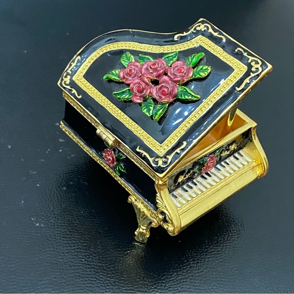 ⚜️CR⚜️Marked Black Grand Piano Enameled Trinket Box - Picture 7 of 15